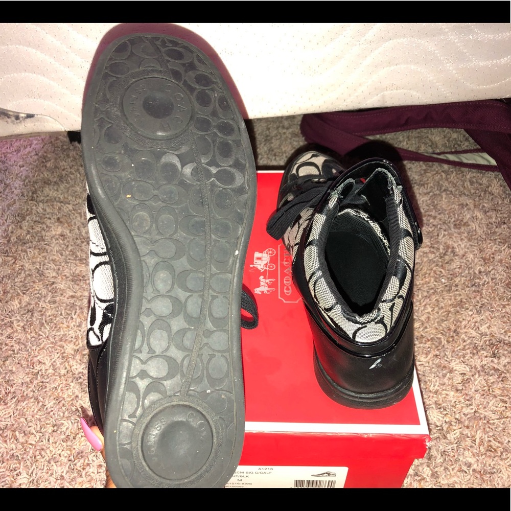 Coach shoes!! - Picture 7 of 7